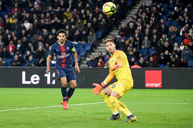 C罗晒与特朗普合照：感谢总统先生的邀请和热情欢迎（C罗分享与特朗普合影：感谢总统的邀请与热情接待）