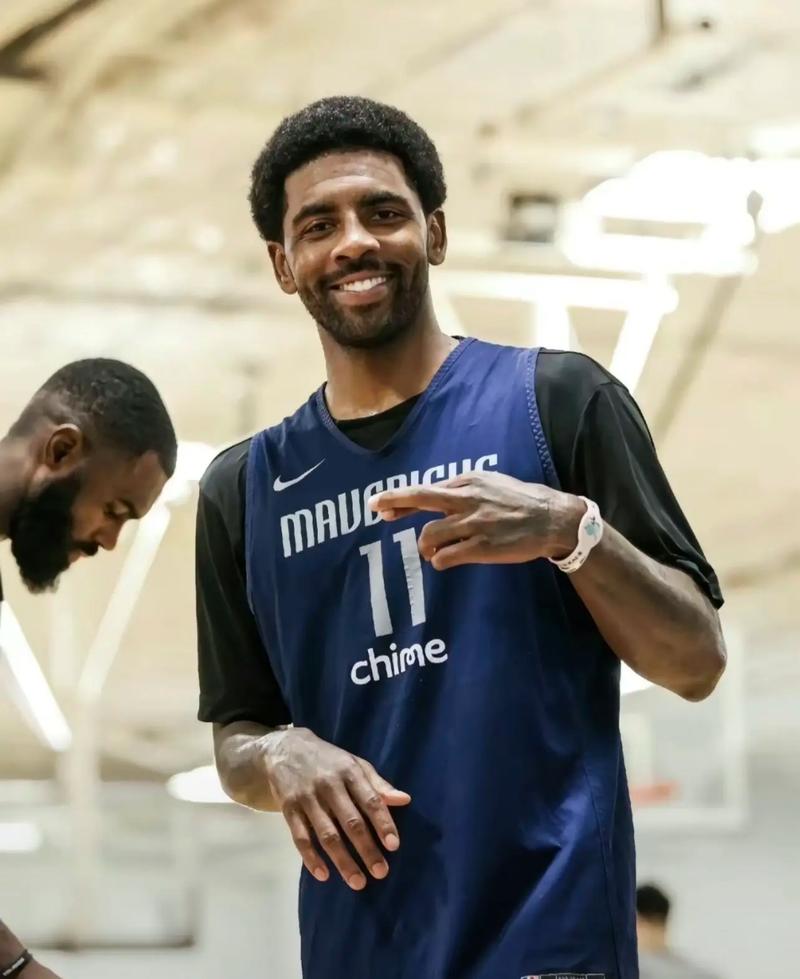 NBA：凯尔特人延续强势 双探花合砍60分（NBA：凯尔特人势头不减 双探花联手轰下60分）