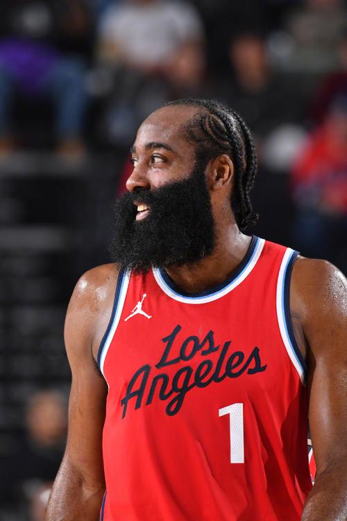 法媒：巴黎和里昂有意承办2028、2029欧联决赛，均已提交意向（法媒称巴黎与里昂欲申办2028、2029年欧联决赛，已递交意向书）