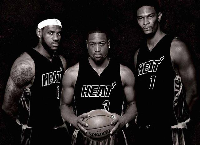 本世纪德甲戴帽次数前十：莱万领跑凯恩第三（本世纪德甲帽子戏法次数前十：莱万居首，凯恩第三）