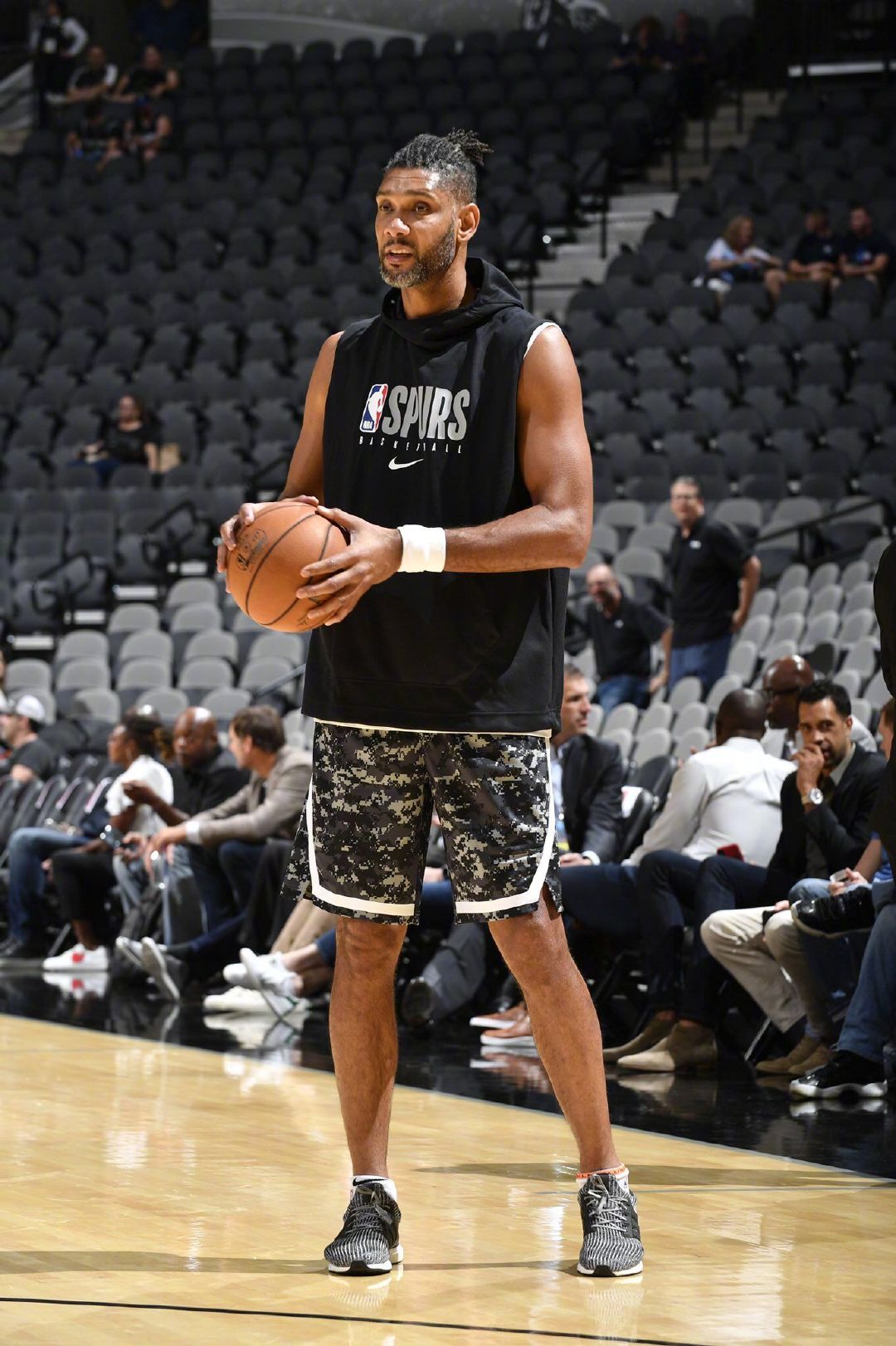 罗马诺：利物浦与曼城有意塞门约；埃斯特旺未来可能踢10号位（罗马诺称：利物浦与曼城追逐塞门约，埃斯特旺未来或司职10号位）