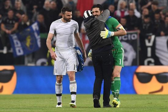 DO：西汉姆联一年合同免签威尔逊，薪水以奖金为主