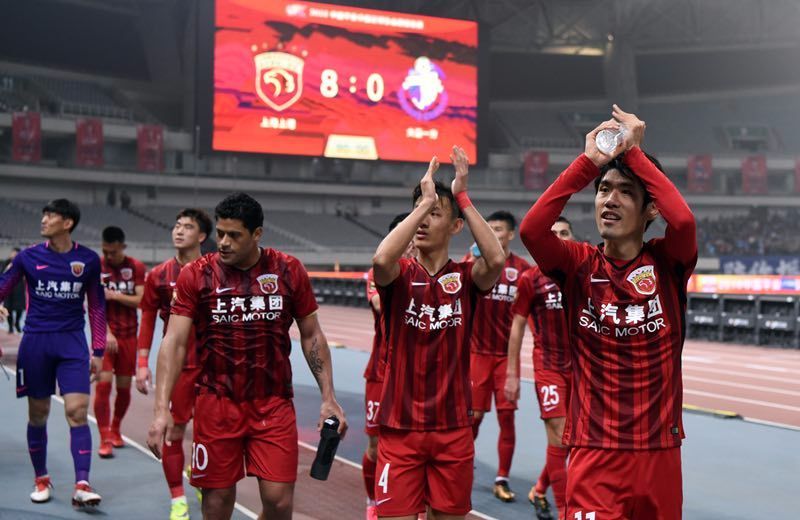 欧冠精彩进球回顾：梅西助攻亮点,（欧冠进球集锦：梅西助攻成焦点）