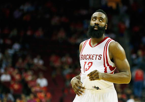 拉菲尼亚，备受关注，但他的信息很明确：“只有巴萨”（拉菲尼亚炙手可热，表态坚决：只为巴萨）